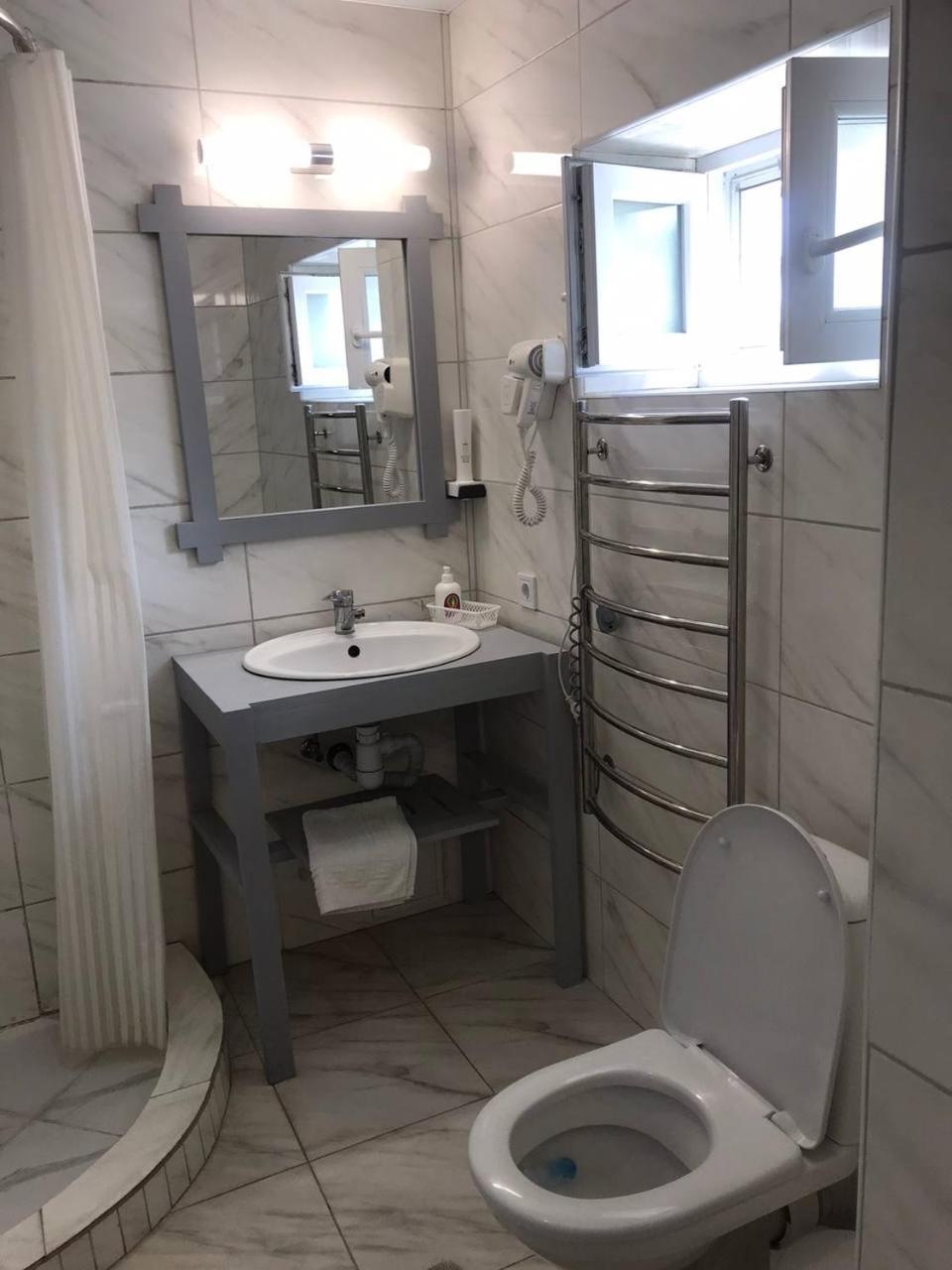 Villa Lukash Yanoshi Pokoj fotografie