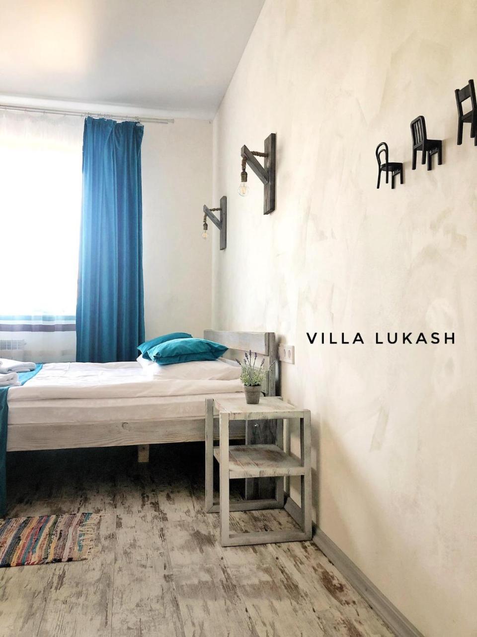 Villa Lukash Yanoshi Exteriér fotografie