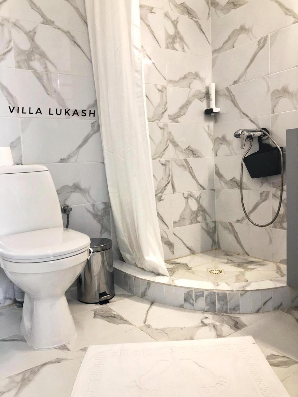 Villa Lukash Yanoshi Exteriér fotografie