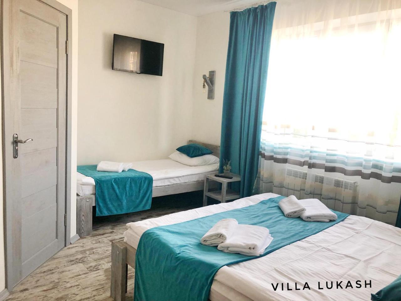 Villa Lukash Yanoshi Exteriér fotografie