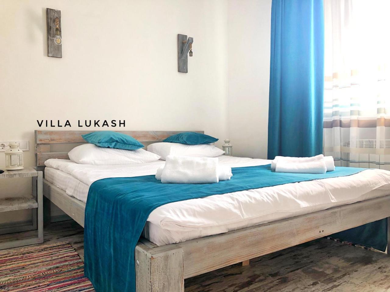 Villa Lukash Yanoshi Exteriér fotografie